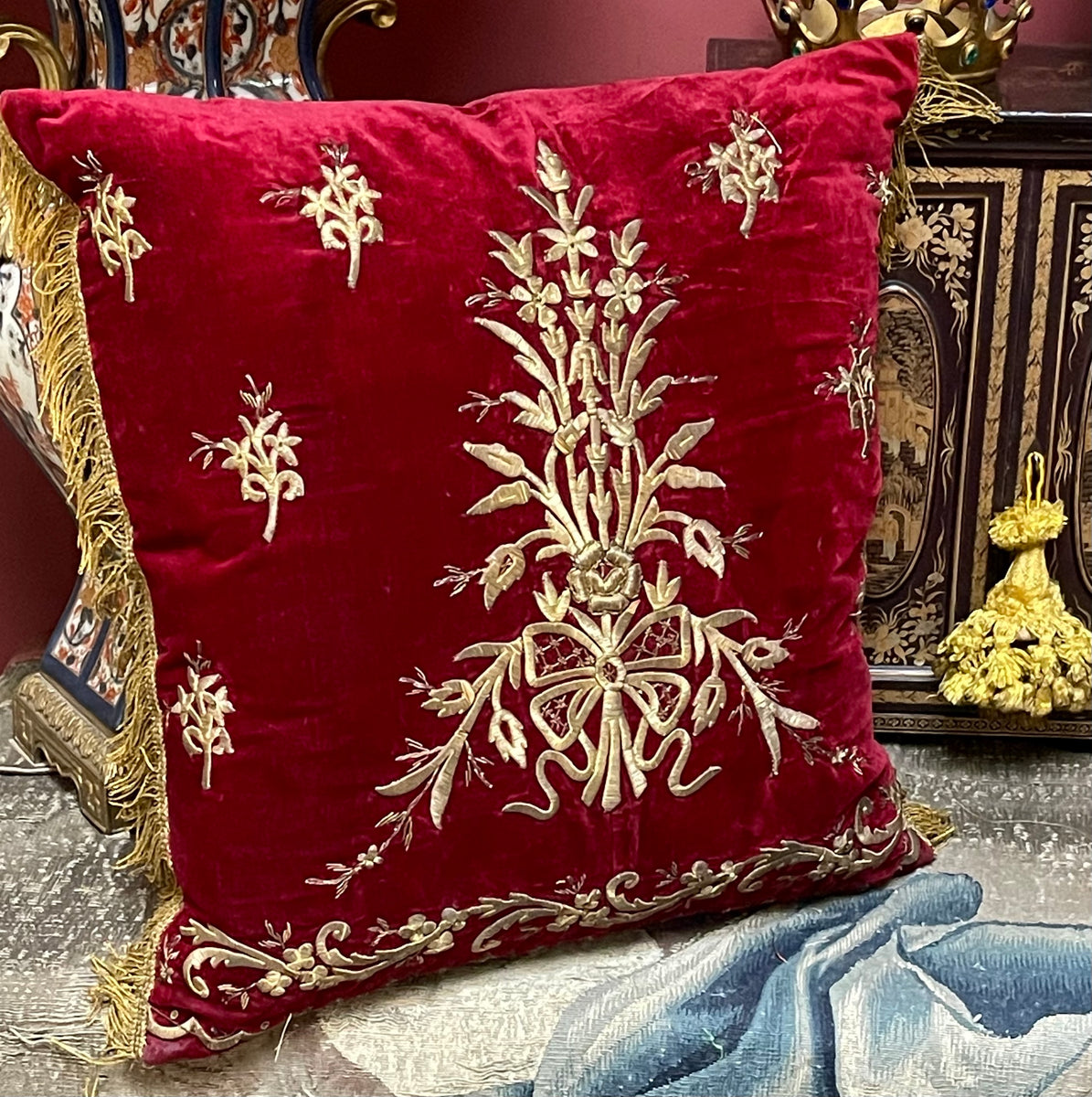 Velvet Red And Gold Accent Pillows Throw Pillows Red Velvet
