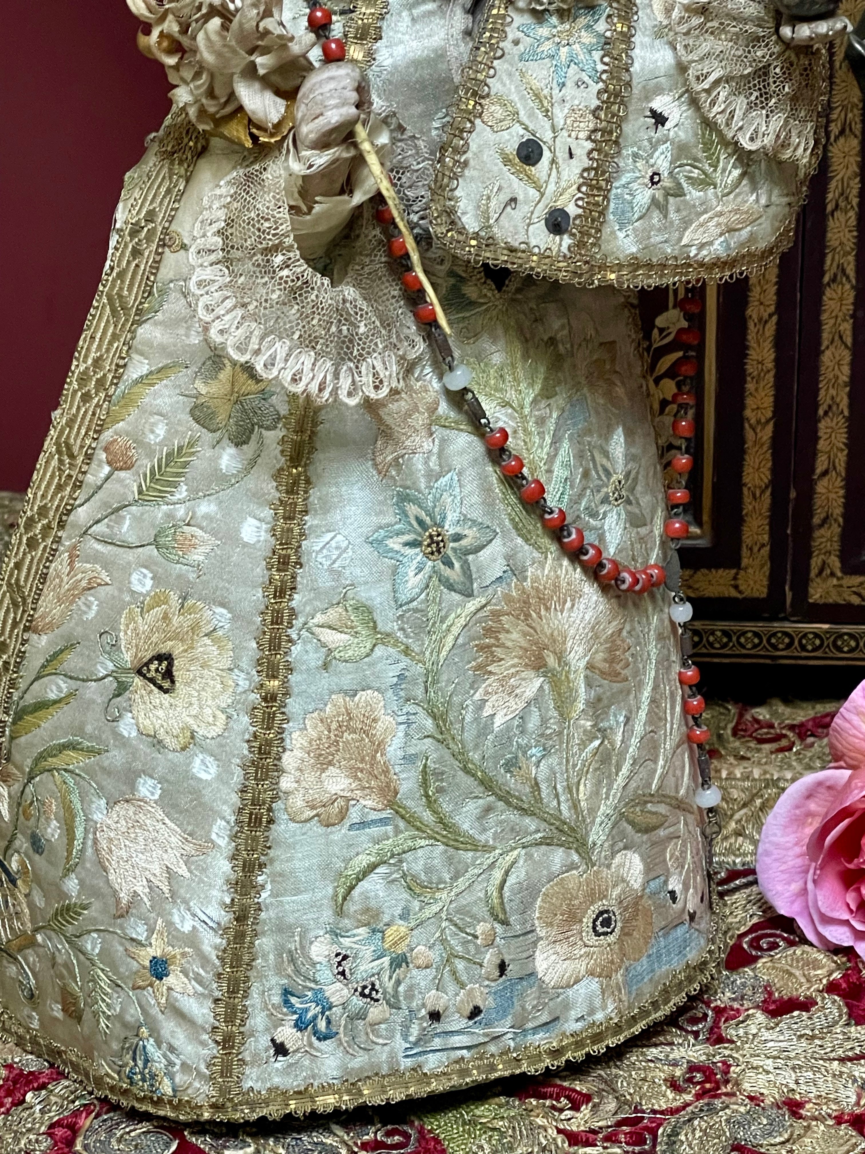 18th Century Virgin Mary Santos Altar Figure