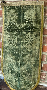 15th Century Silk Velvet Ferronerie Pattern