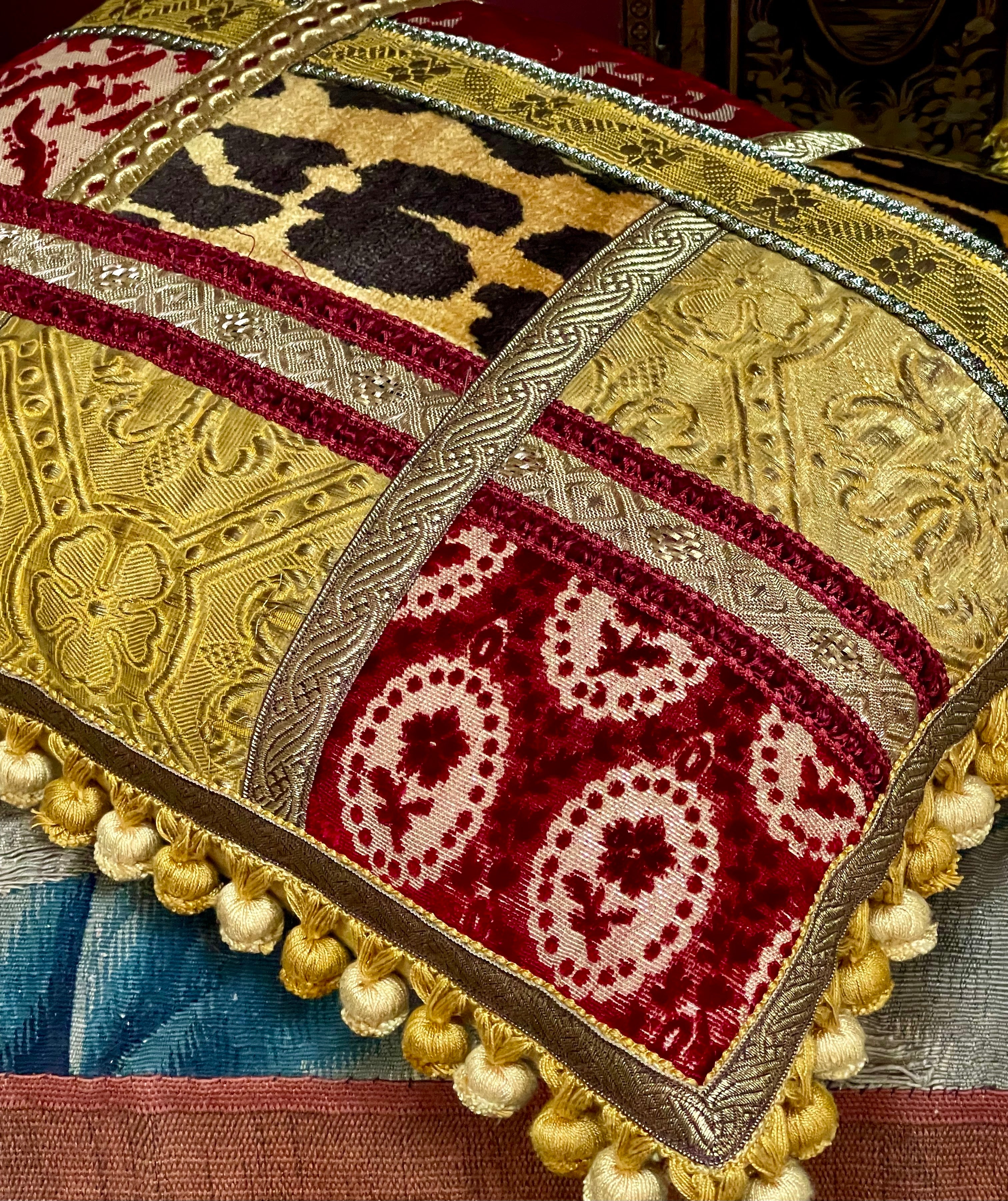 Bespoke Soprarizzo Venetian Silk  Velvet Cushion