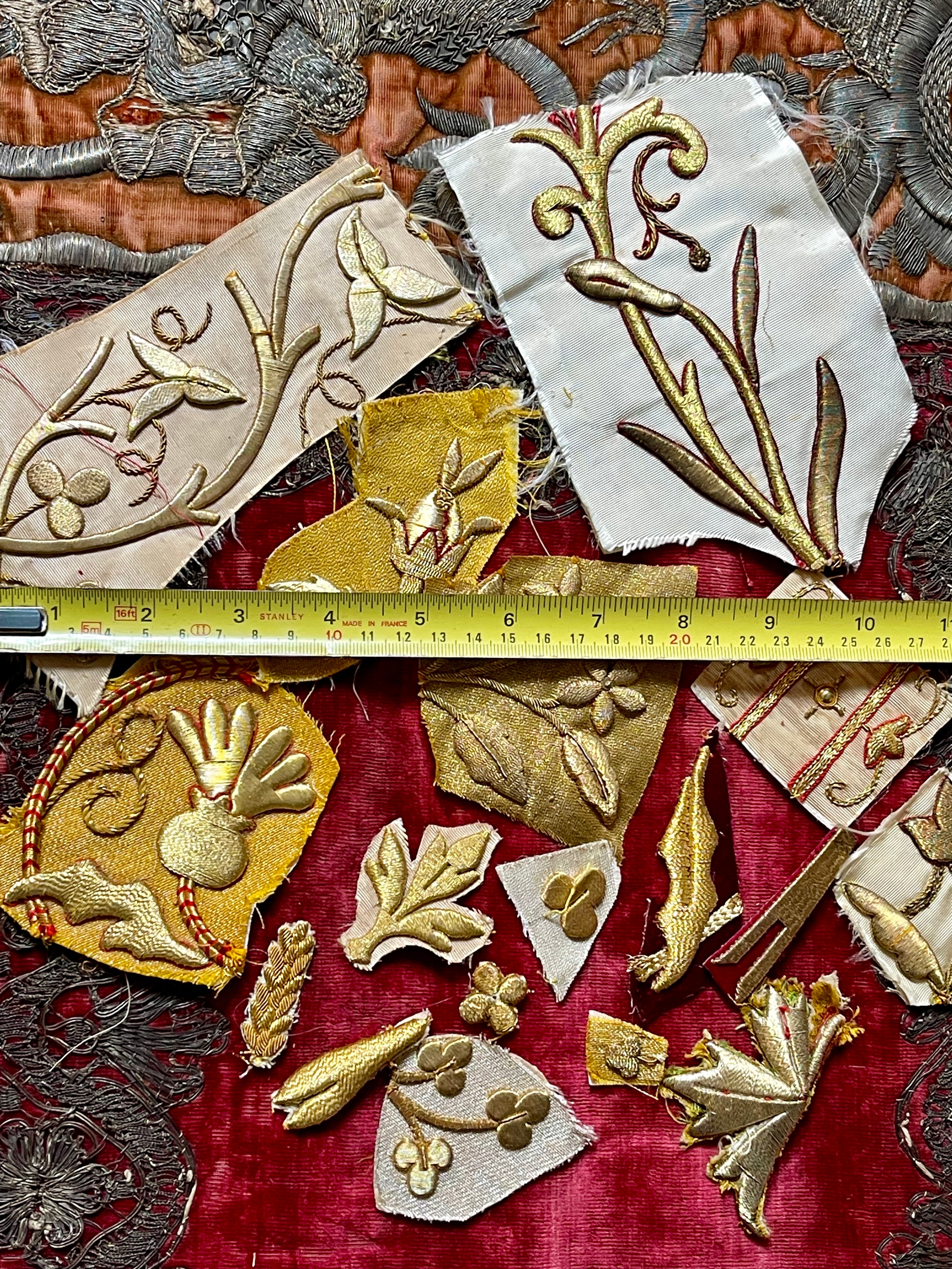 Antique Metallic Applique Project Group