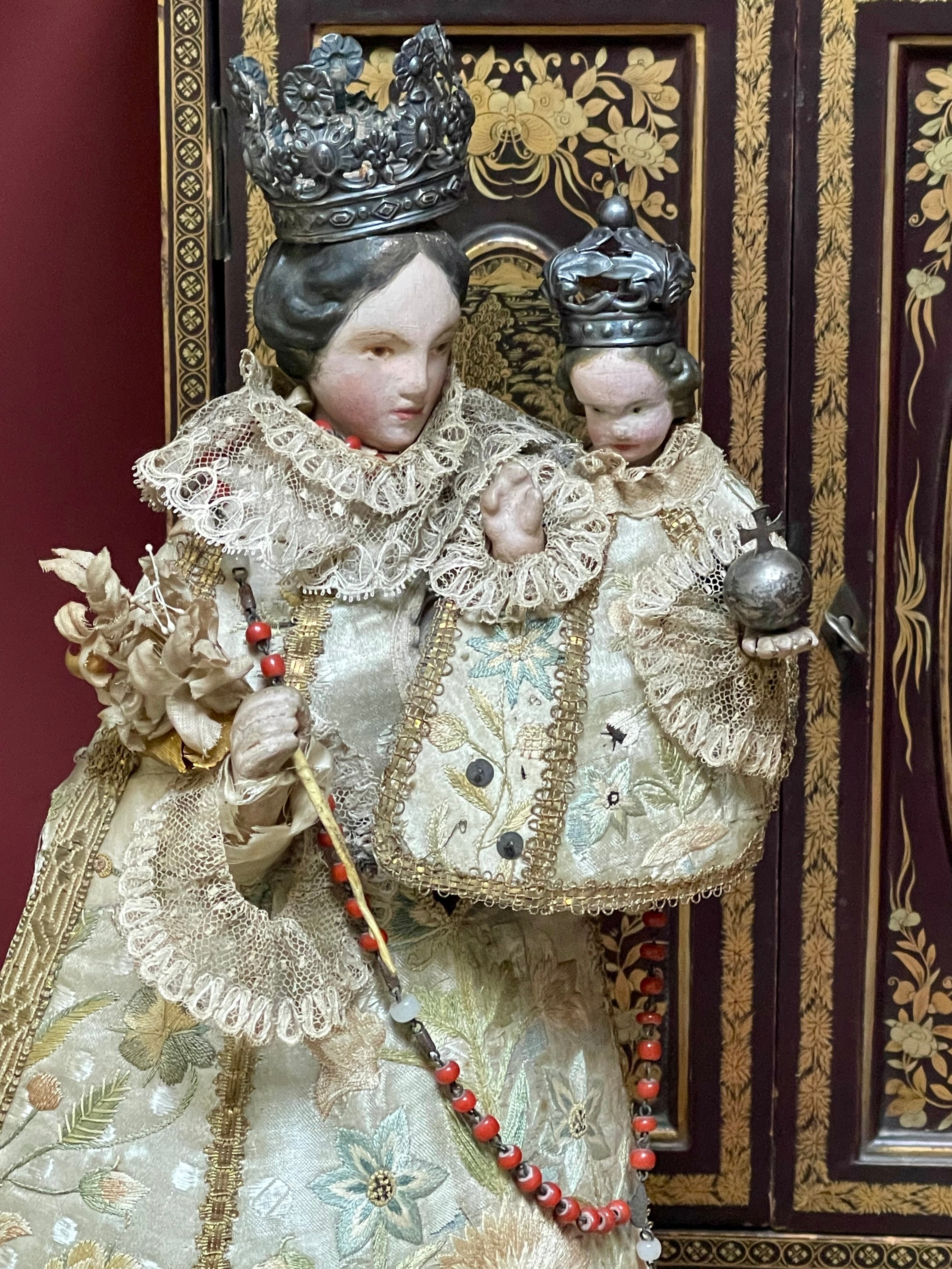 18th Century Virgin Mary Santos Altar Figure