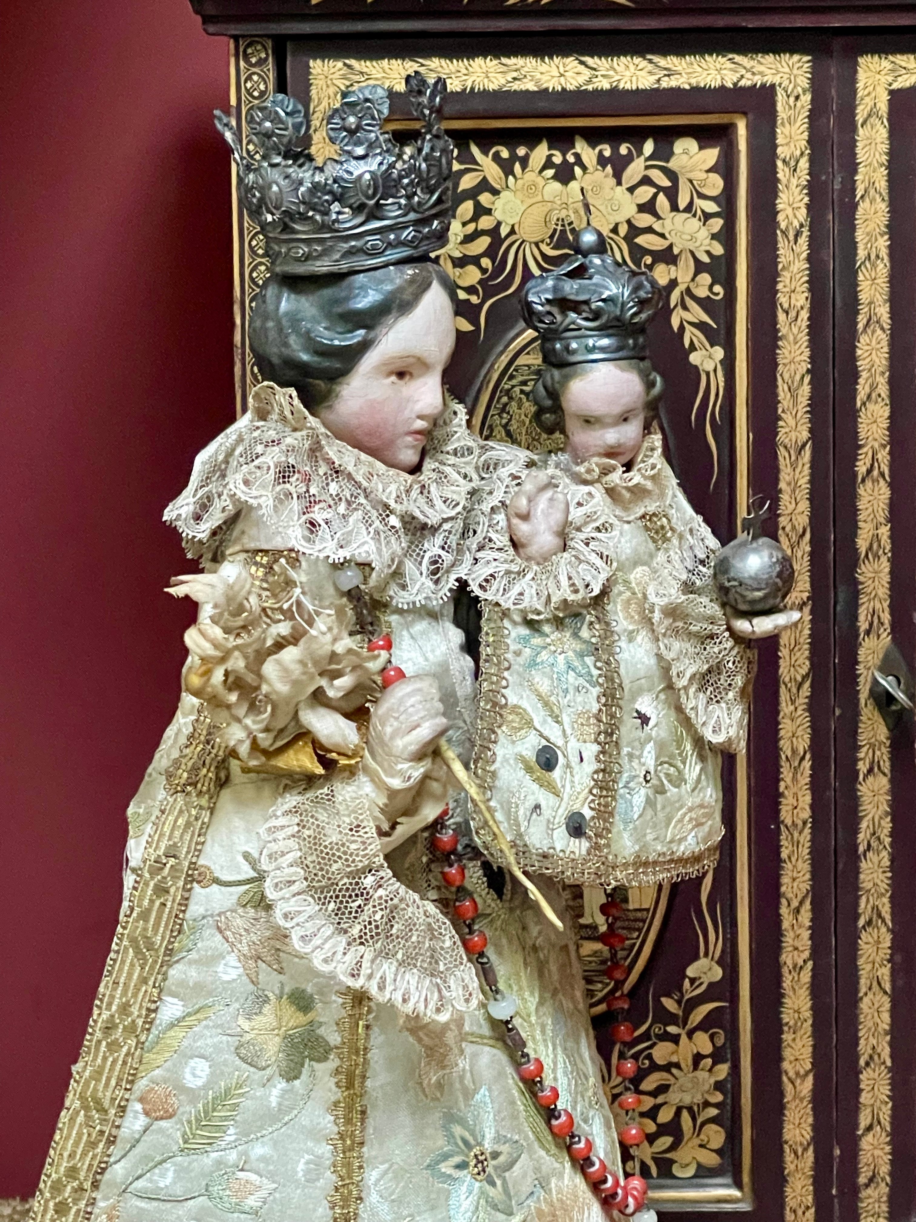 18th Century Virgin Mary Santos Altar Figure