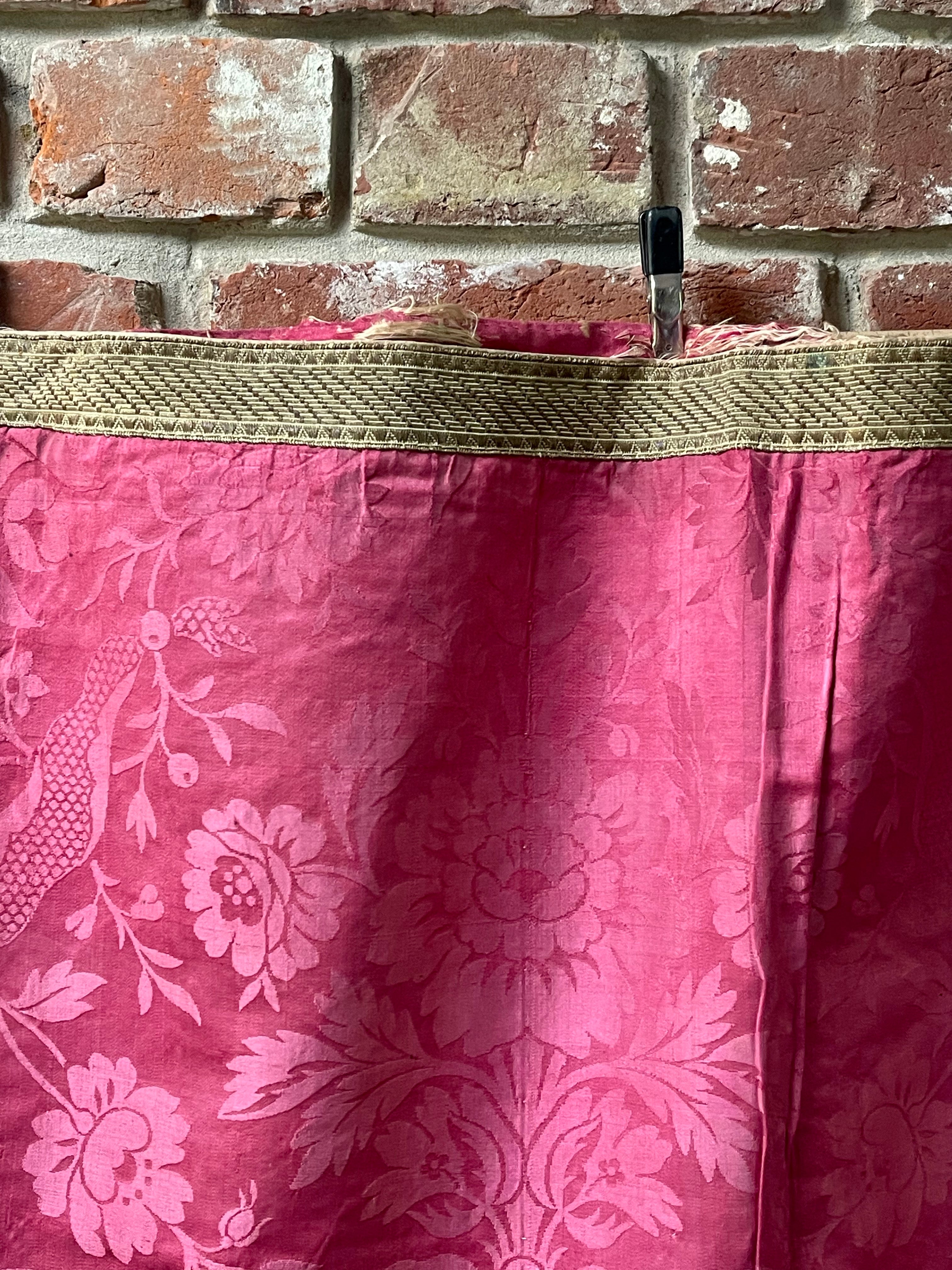 Antique Silk Damask Valance