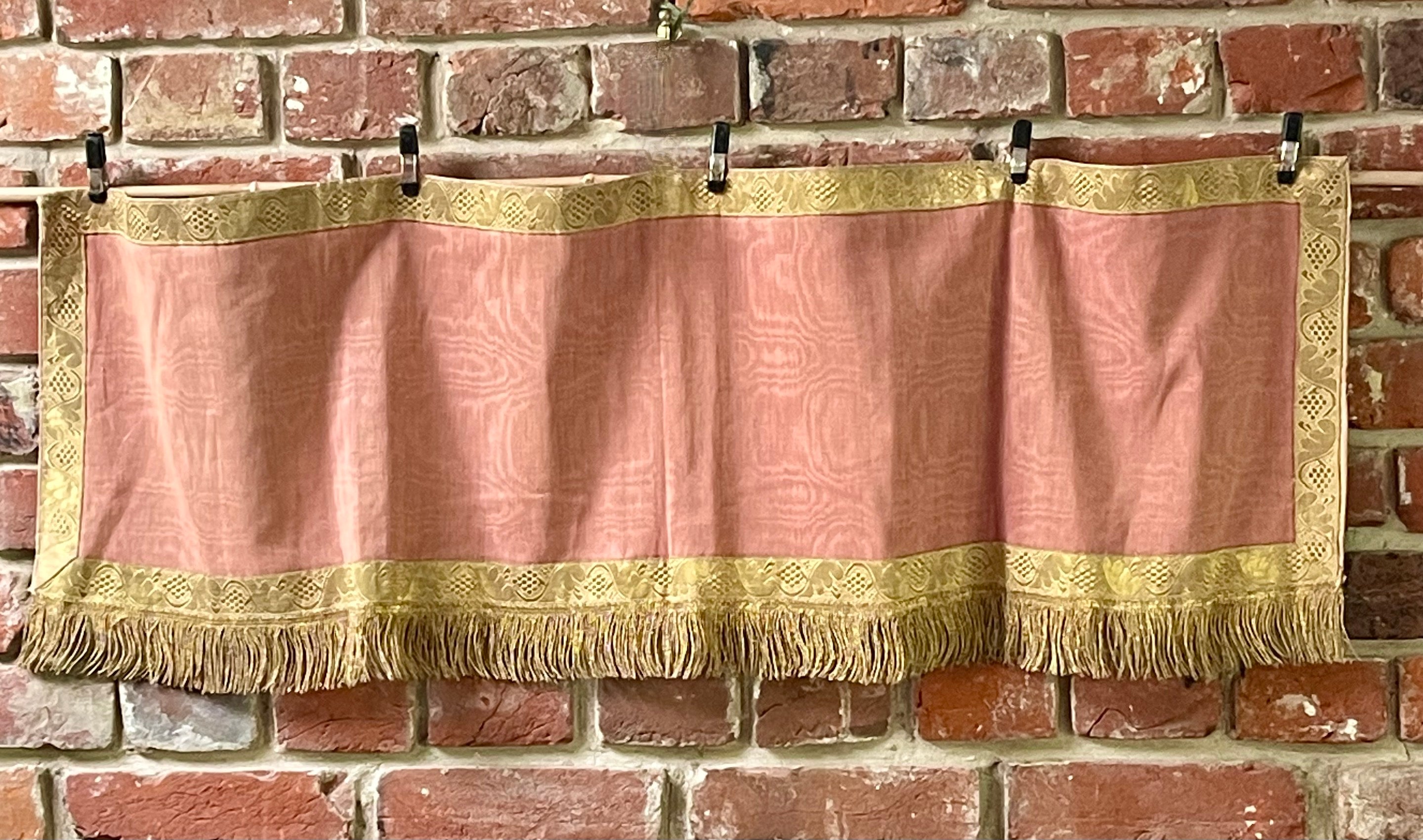 Antique Pink Moire Silk Valance Pelmet