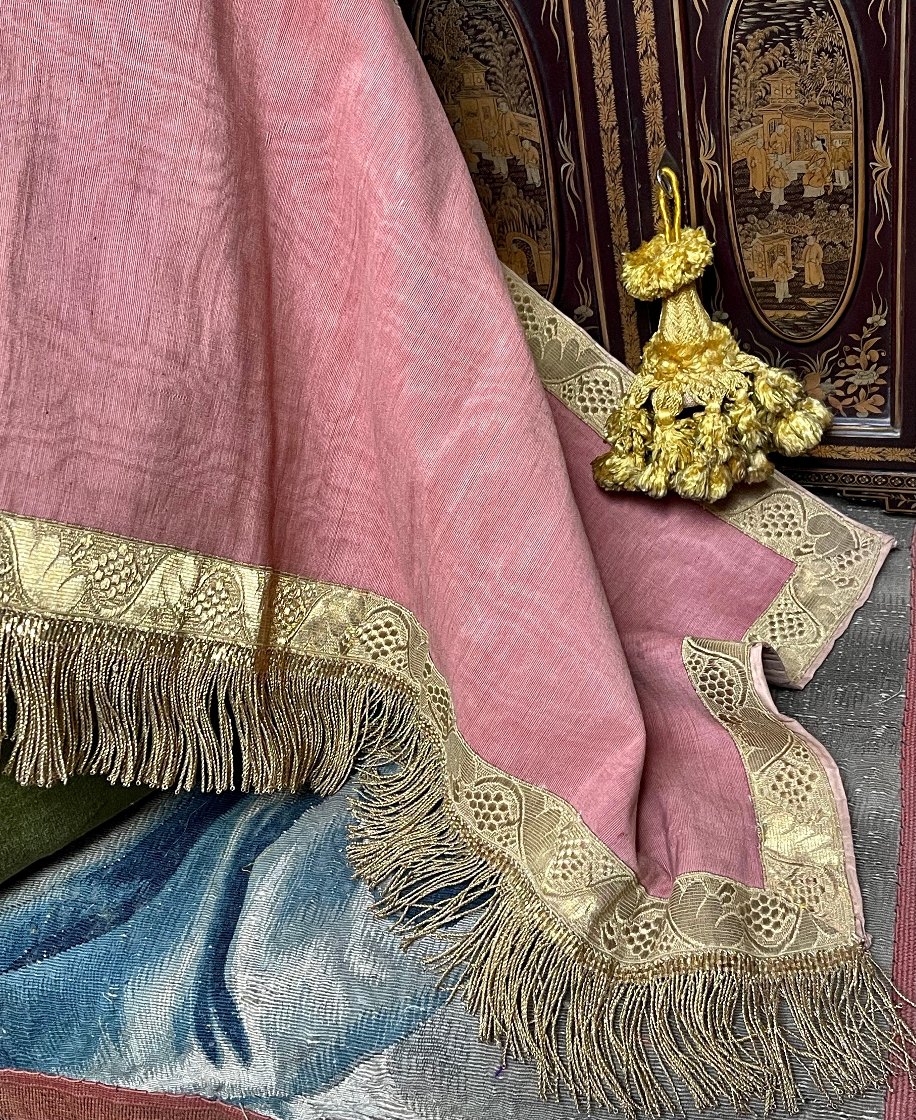 Antique Pink Moire Silk Valance Pelmet