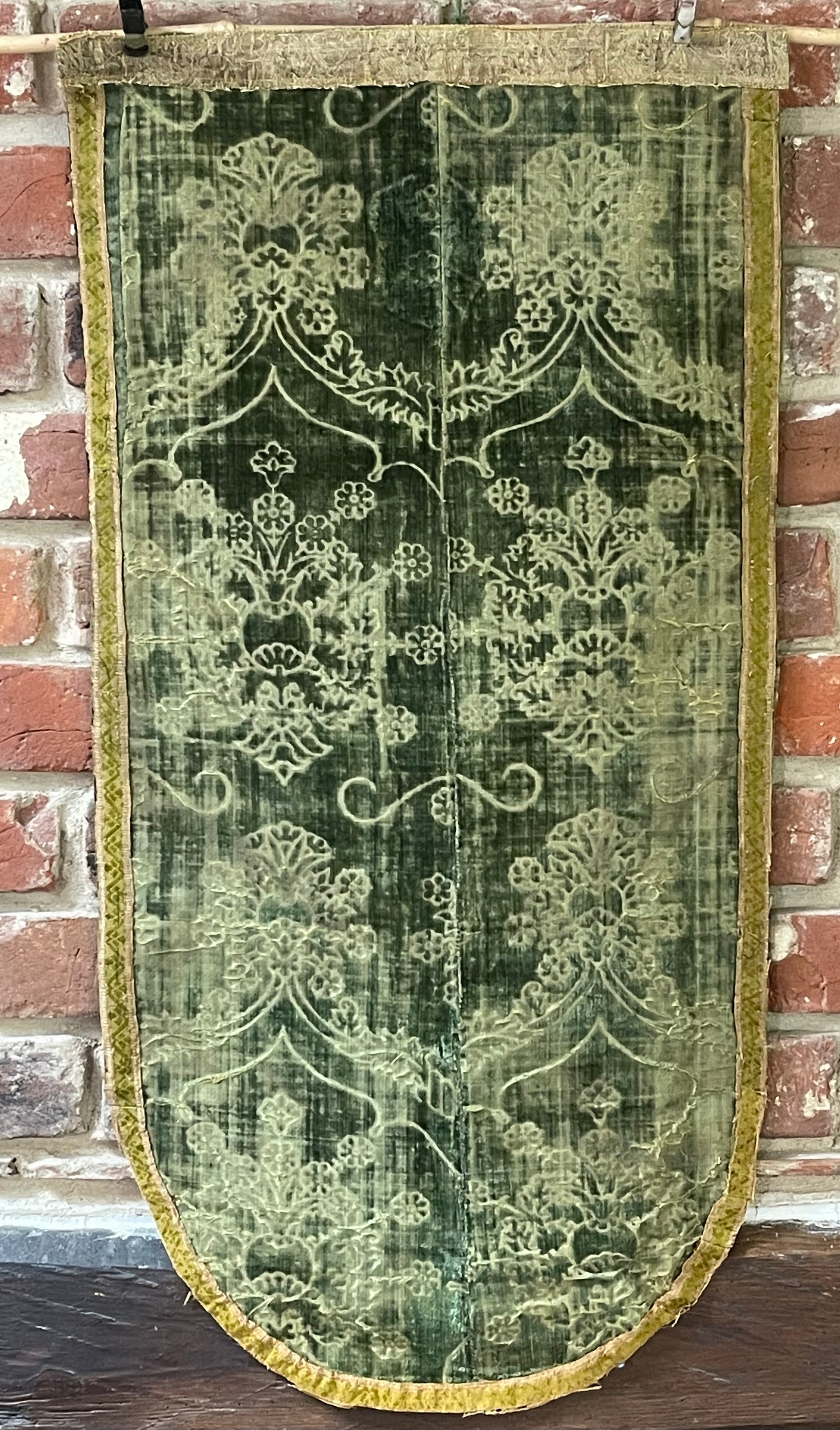 15th Century Silk Velvet Ferronerie Pattern