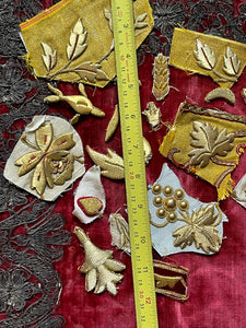 Antique Gold Metallic Applique Project Group