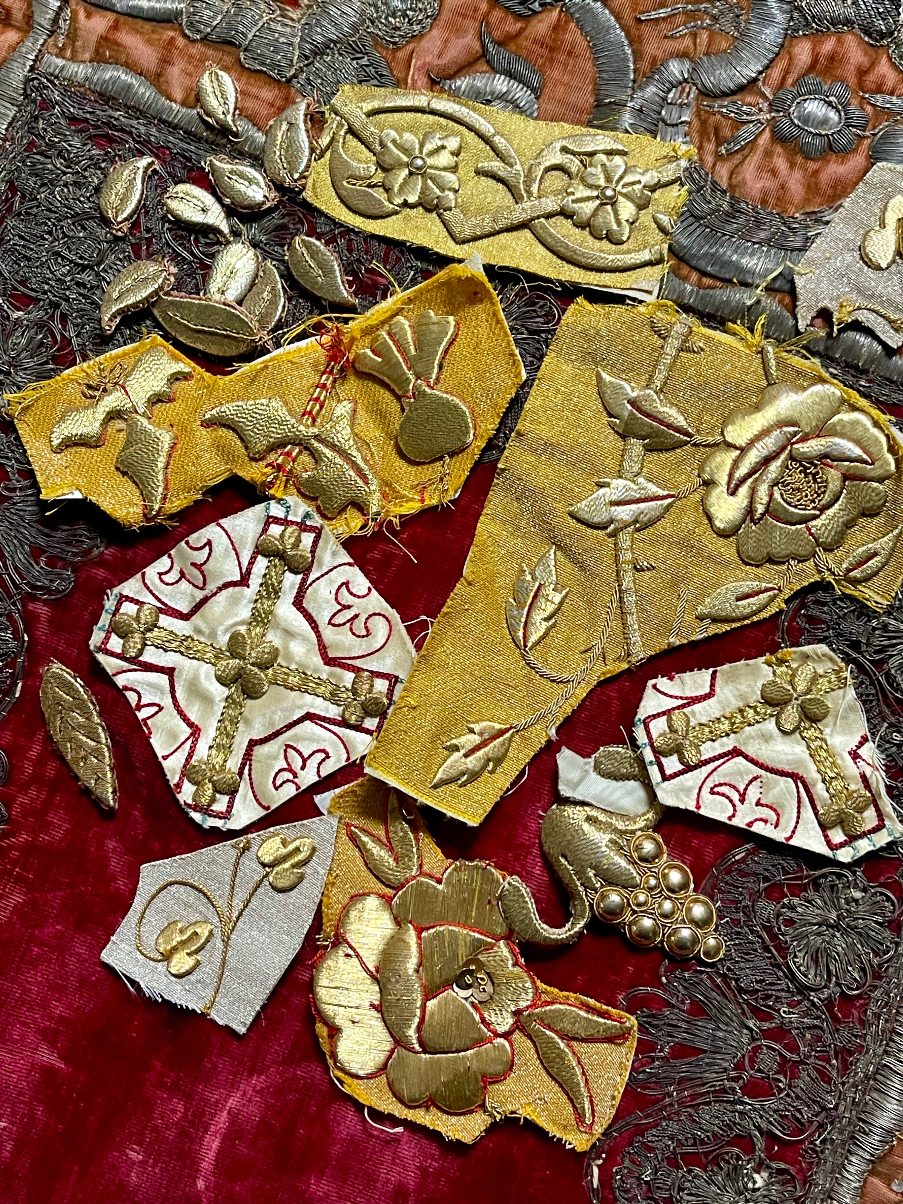 Antique Gold Metallic Applique Project Group