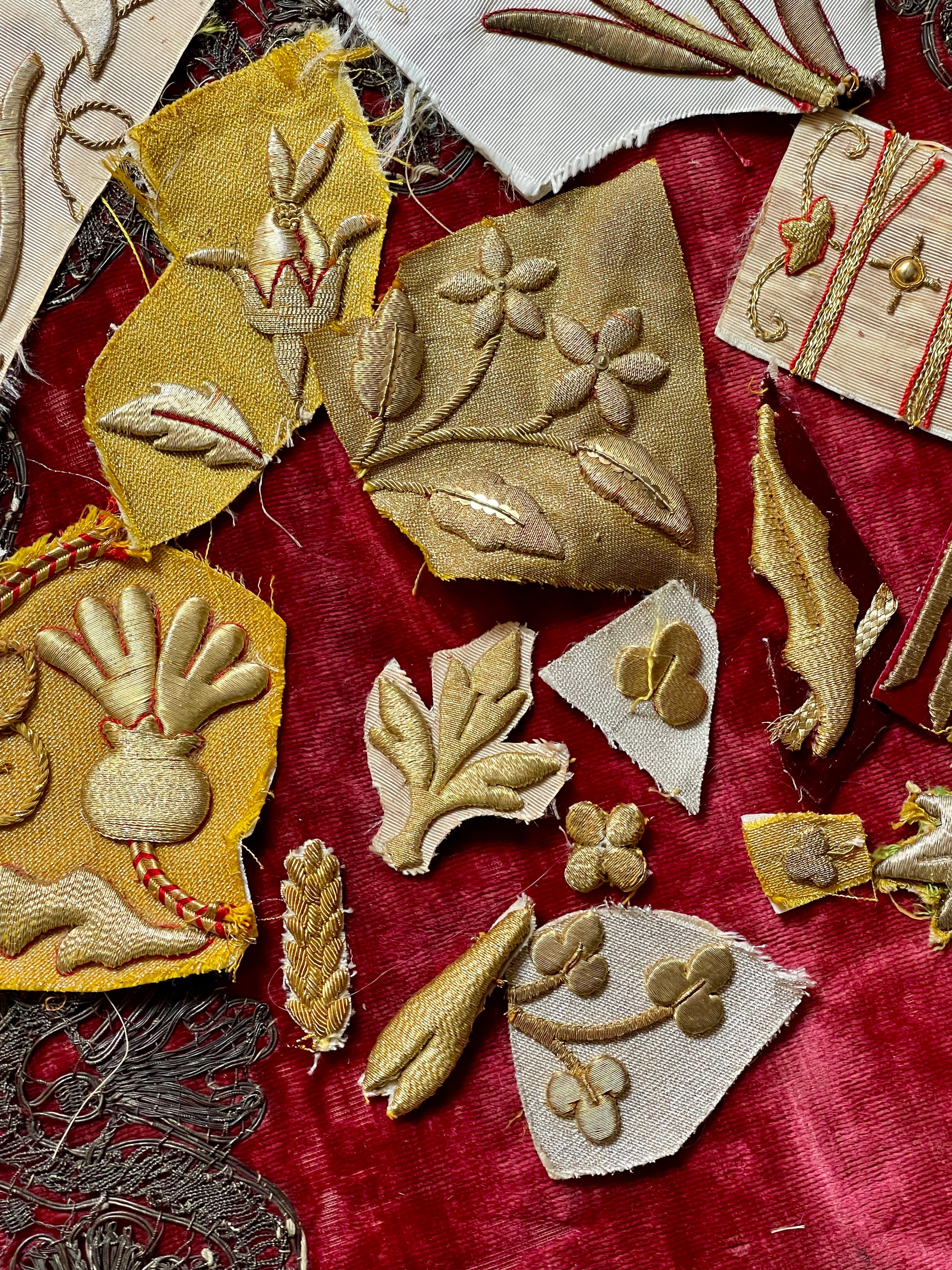 Antique Metallic Applique Project Group