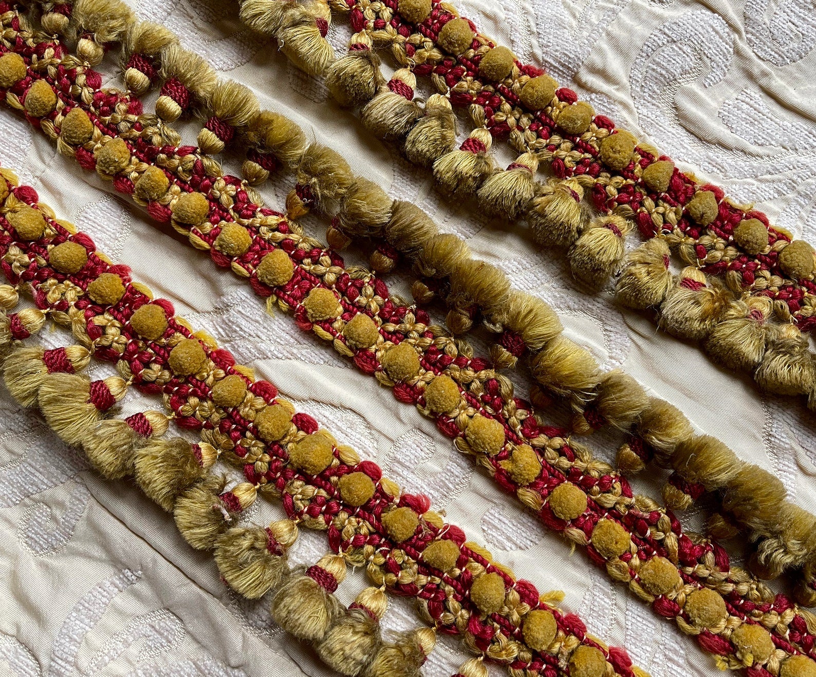 Antique Silk Chenille Bobble Trim