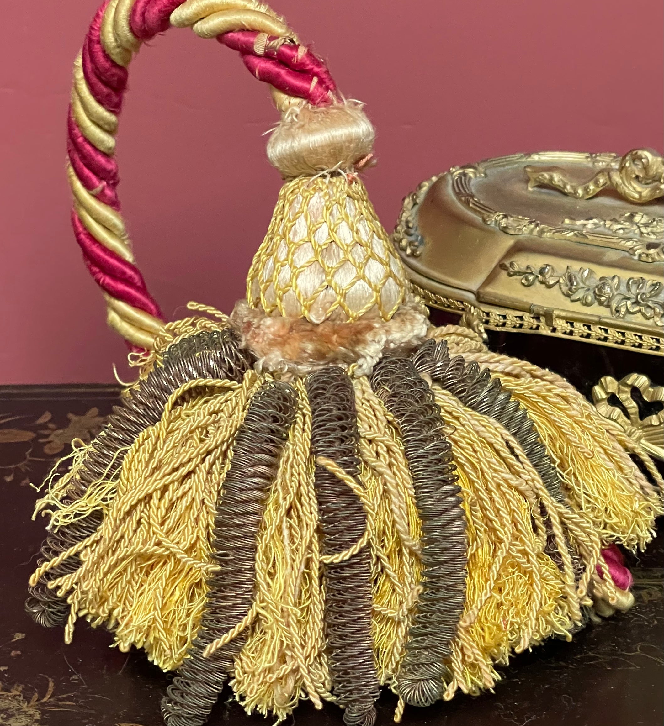 Antique Tassel Florentine Passementerie