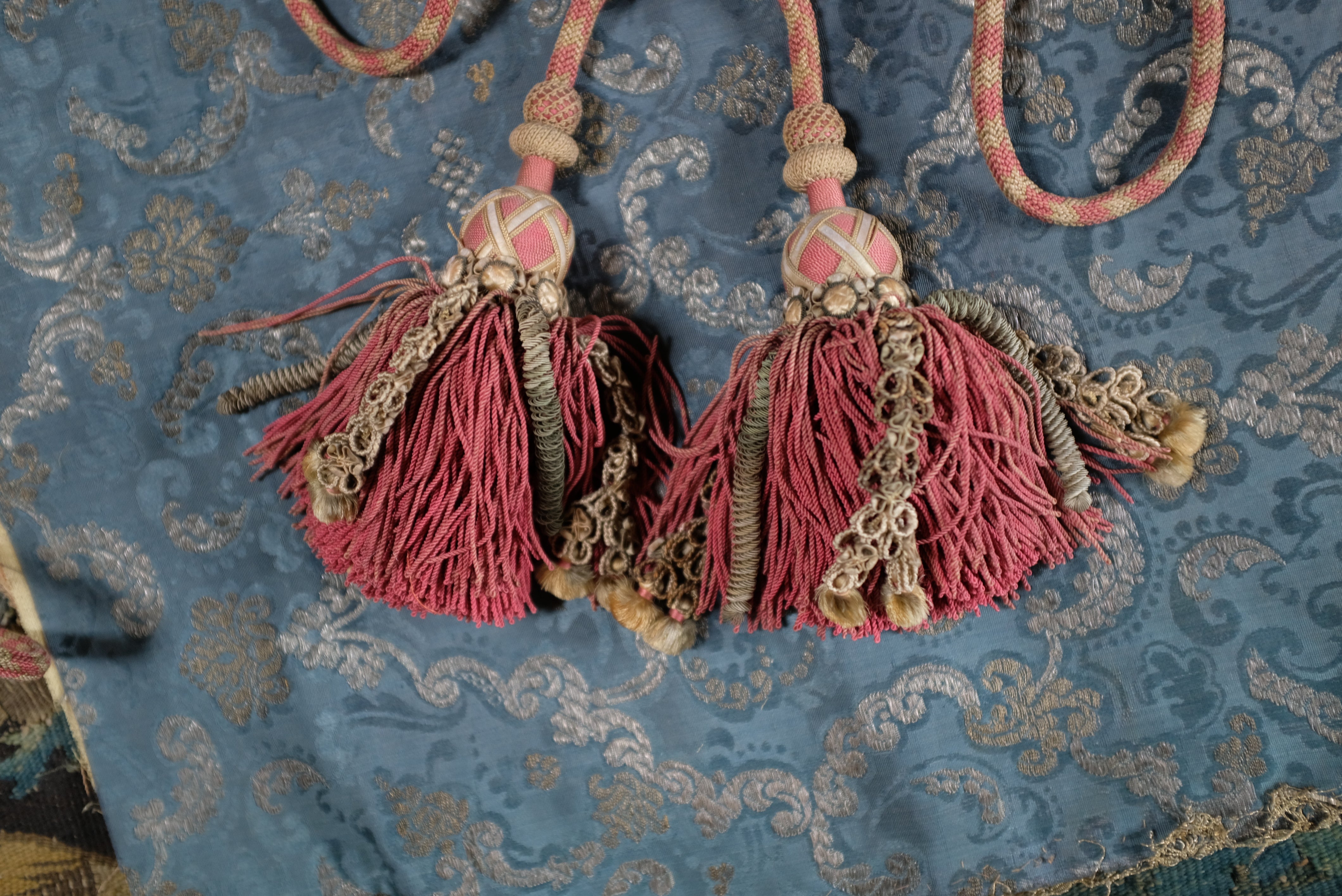 ONE Double Tassel Curtain Tie Back Antique French Silk Passementerie