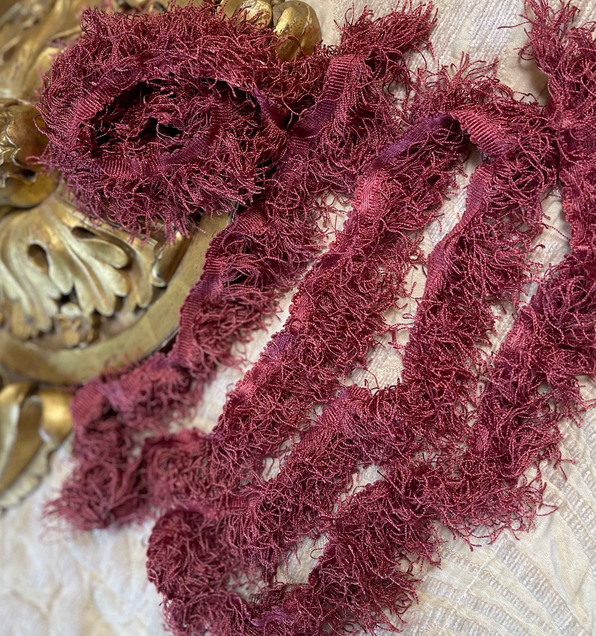 Antique Frothy Tassel Fringing